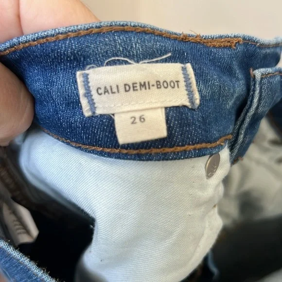 🌼 5/$25 Sale 🌼 Madewell Cali Demi-Boot Raw Hem Jeans Medium Wash - Picture 4 of 6